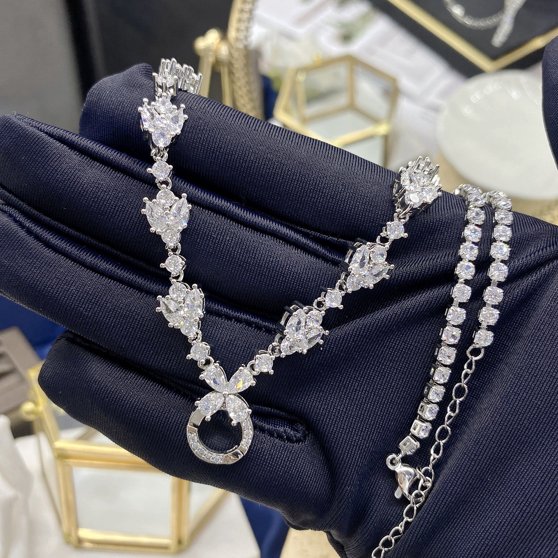 Popular live-streaming item: Bird's Nest Cut Pendant, High-Carbon Diamond Necklace, Gemstone Bracelet, Starry Sky Cut Chinese Red Ring, Purple Diamond Set